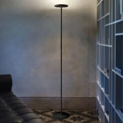 Lampadaire LED Joshua En Noir