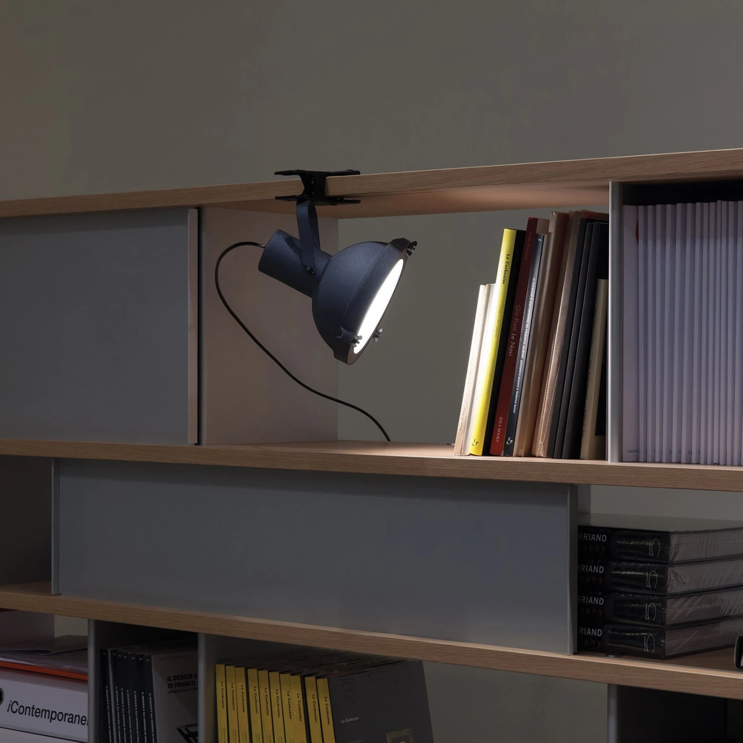 Nemo Projecteur 165 Lampe à Pince, Bleu Nuit 4 Nemo Projecteur 165 Lampe à Pince, Bleu Nuit – Image 2