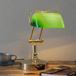 Lampe Banquier Steve Avec Diffuseur En Verre Vert