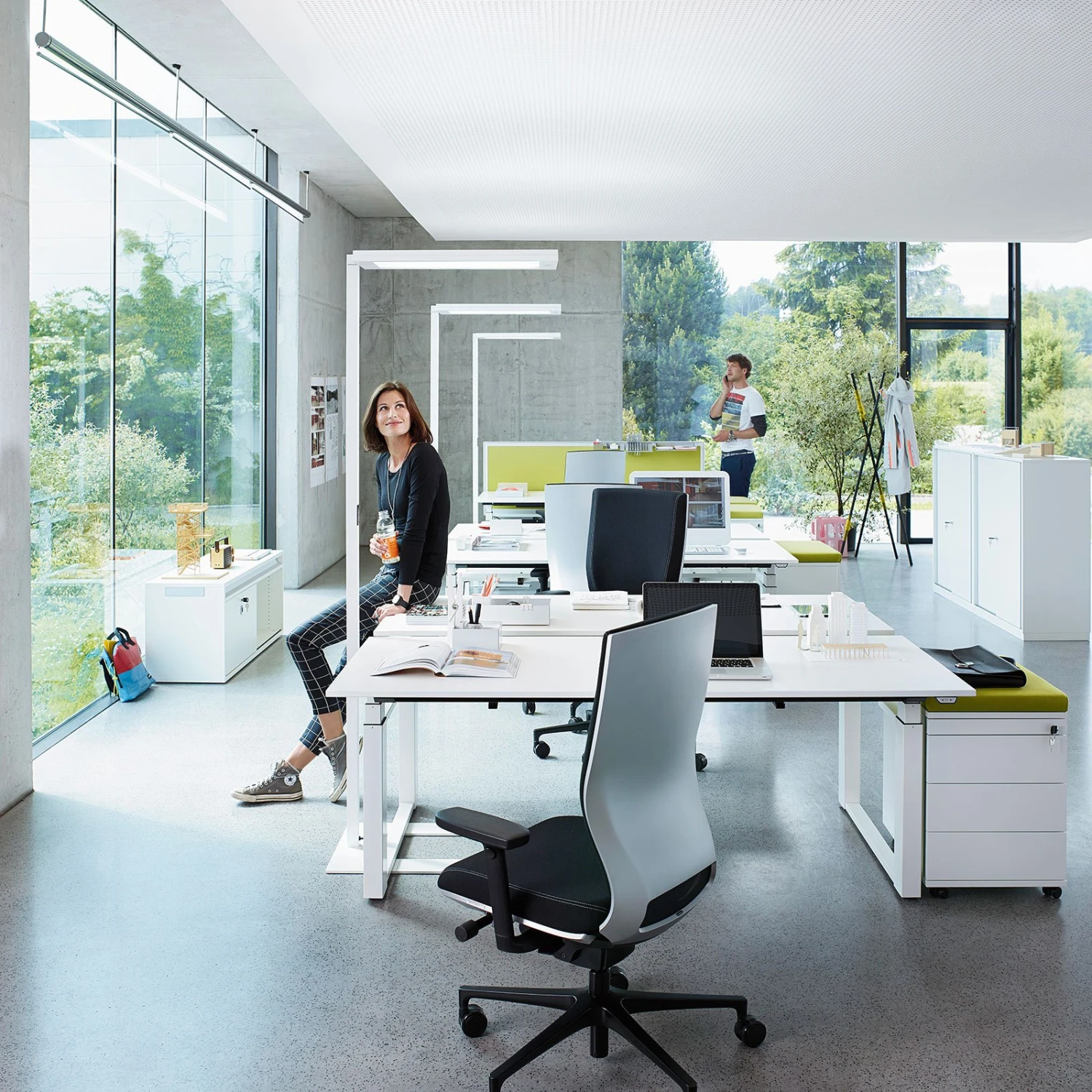 Lampadaire LED Lavigo DPS 14000, 4 000 K, Blanc 4 Lampadaire LED Lavigo DPS 14000, 4 000 K, Blanc – Image 2