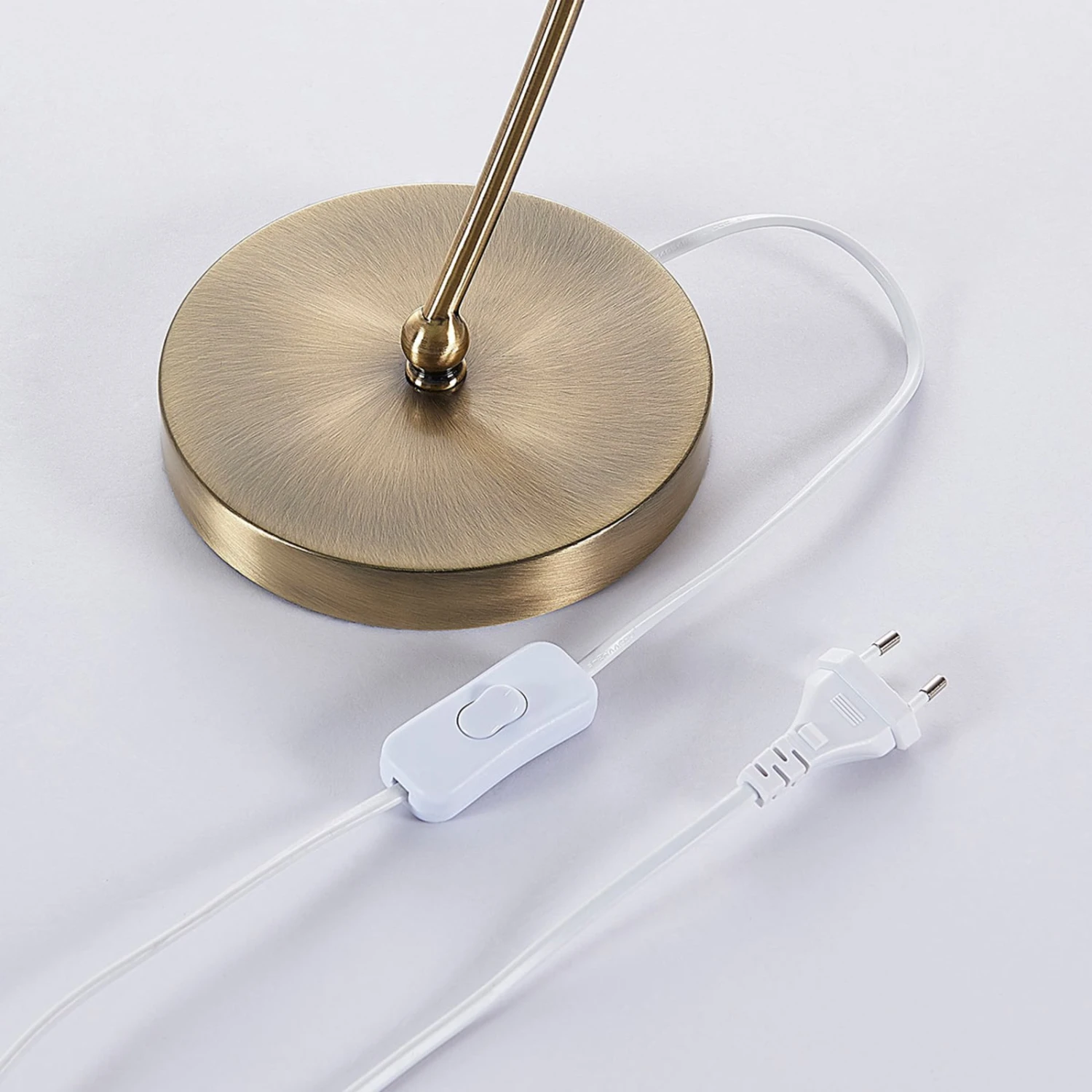 Lampe De Banquier Selea Avec Abat-jour Vert 11 Lampe De Banquier Selea Avec Abat-jour Vert – Image 9